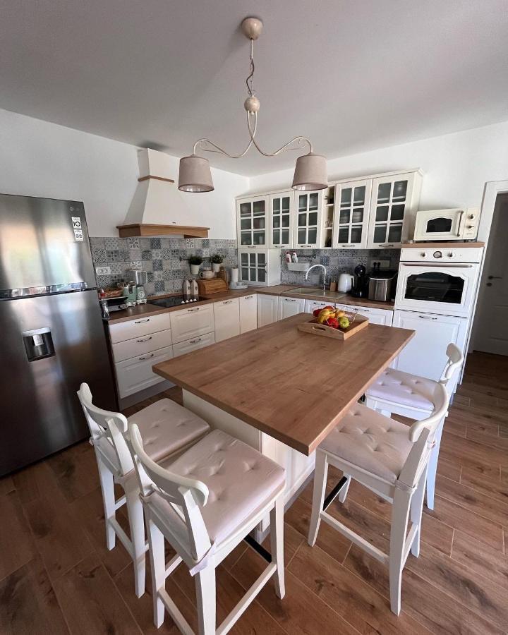 Holiday Home Calma อิโมตสกี ภายนอก รูปภาพ