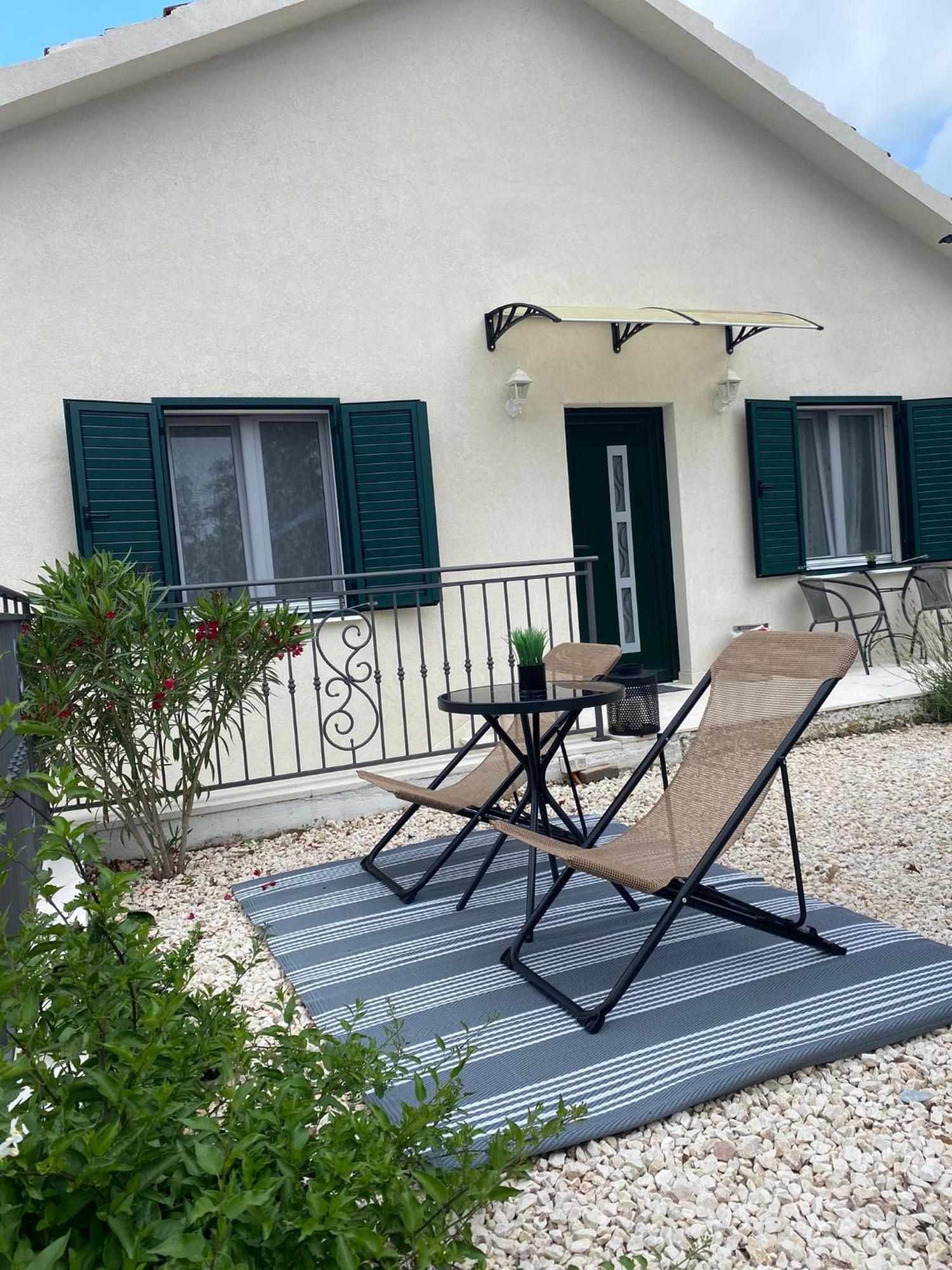 Holiday Home Calma อิโมตสกี ภายนอก รูปภาพ